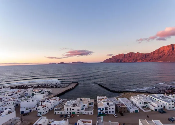 El Puertito By Tor Teguise (Lanzarote)